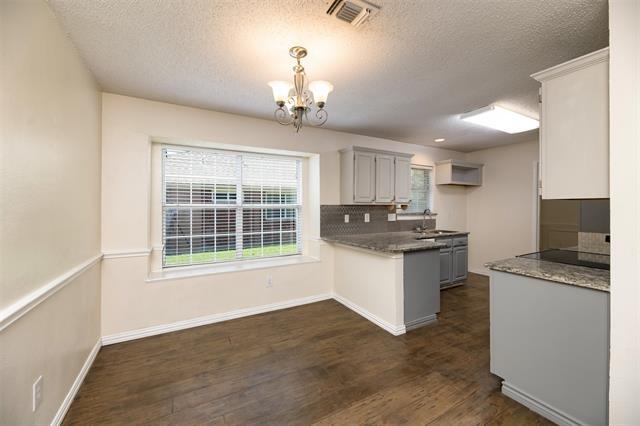 Building Photo - 1410 Brookside Dr