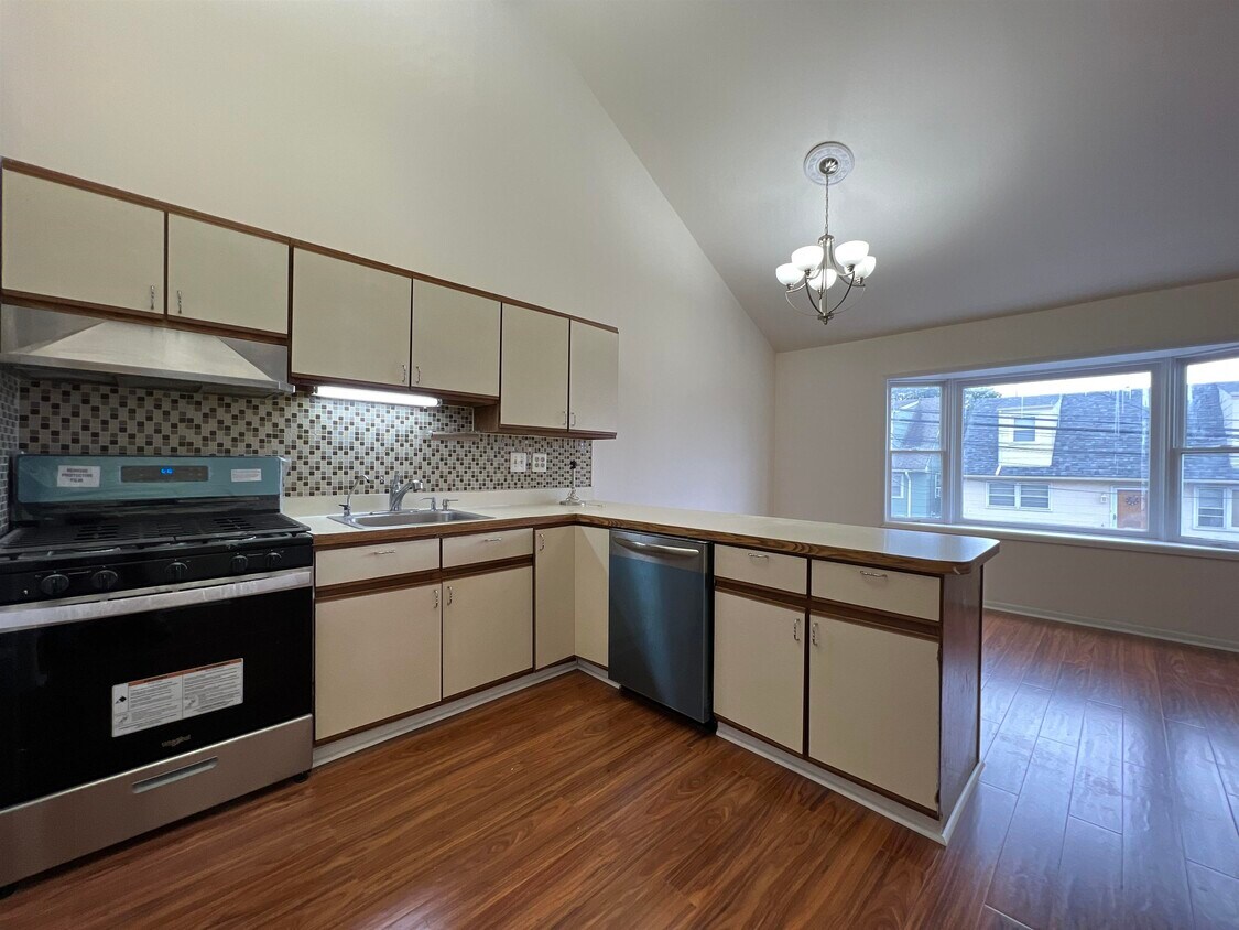 326 Winfield Ave Unit 1, Jersey City, NJ 07305 Apartment for Rent in