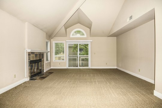 Primary Photo - 403 Pine Ridge Dr