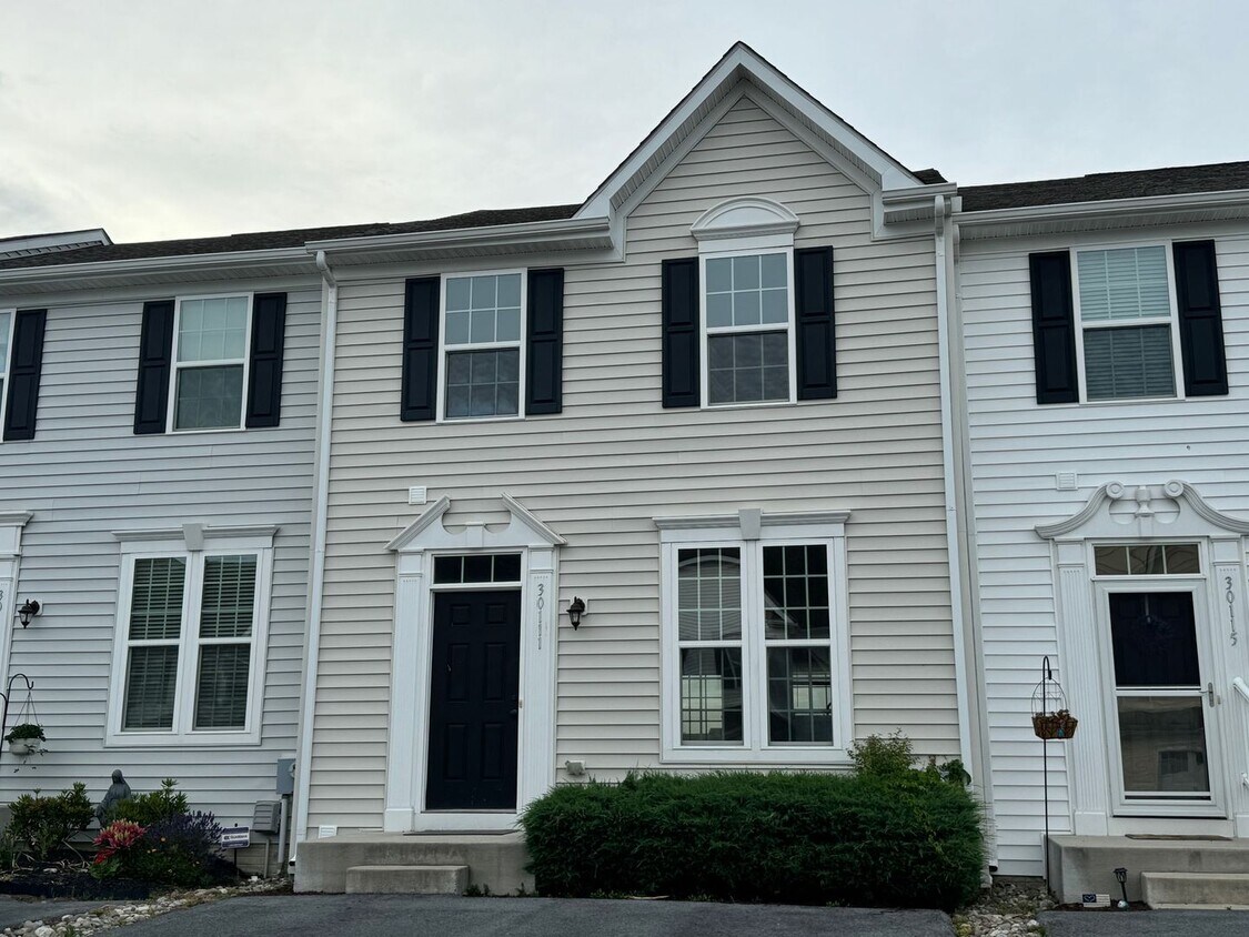 Foto principal - The Homestead- immaculate town home with c...