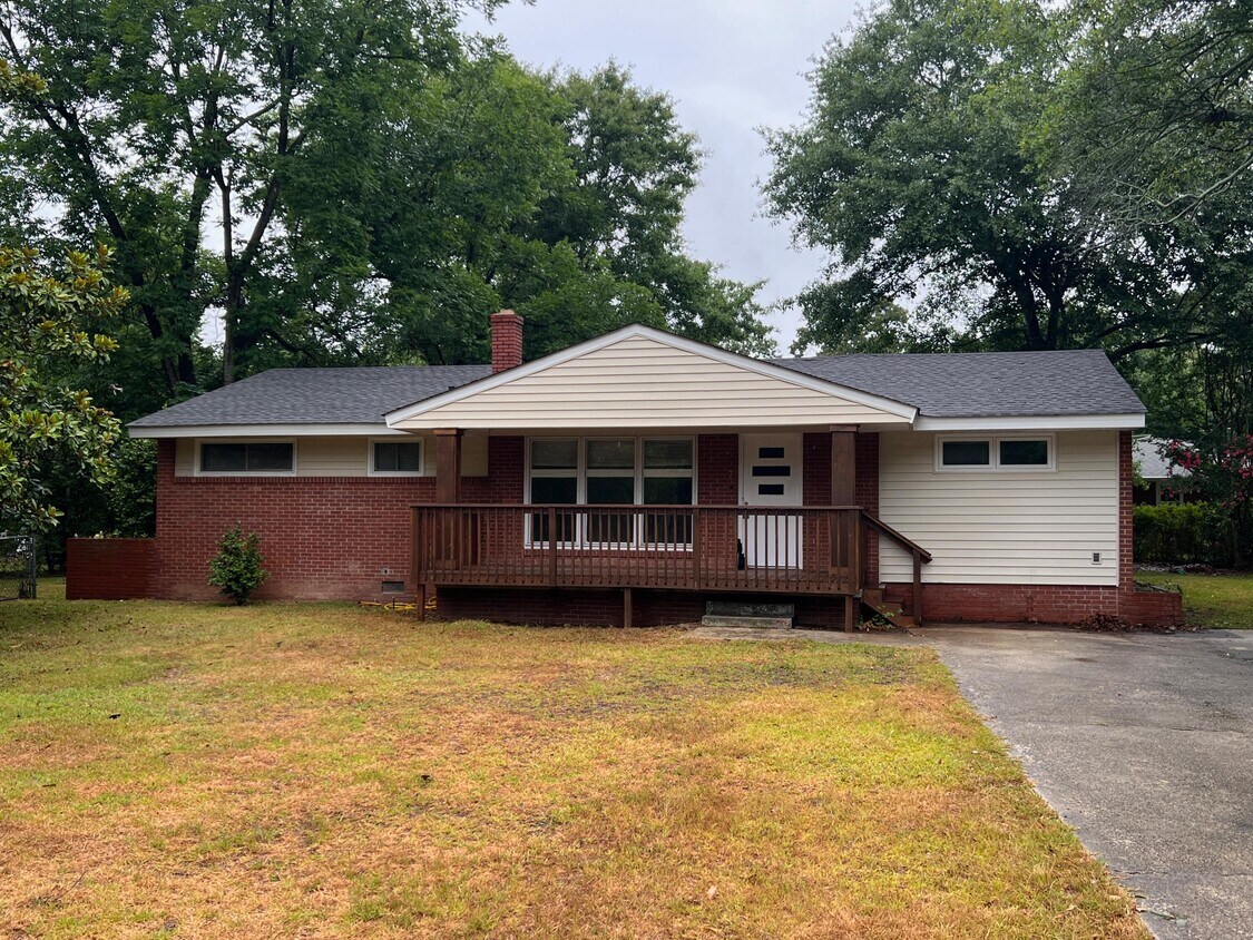 Primary Photo - 7 Furman Dr