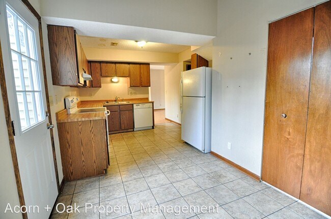 Foto del edificio - 3 br, 1.5 bath House - 2 Misty Creek Ct