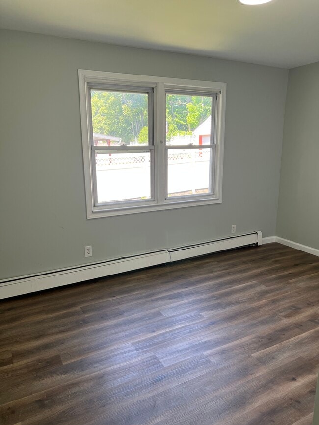 2 Reihl St Unit 2, Elmwood Park, NJ 07407 Condo for Rent in Elmwood