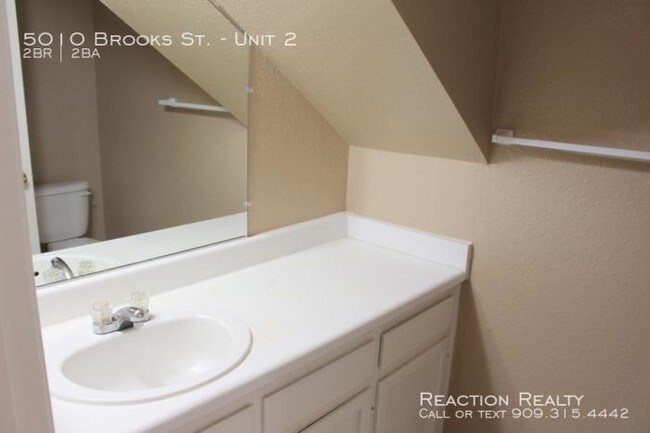 Building Photo - 2 bedroom in Riverside CA 92506