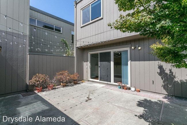 Foto del edificio - 1017 Kingston Ln