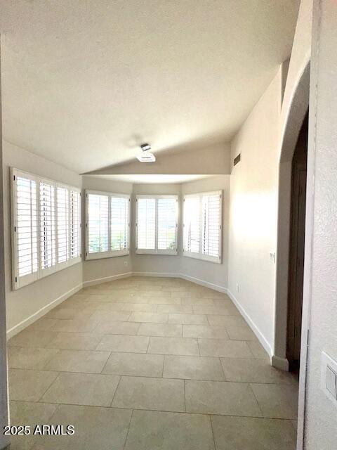 Building Photo - 10659 W Yukon Dr