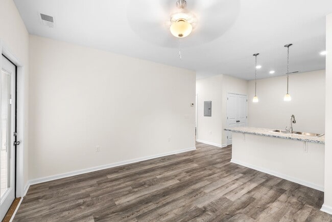 Foto del interior - East Meadows Apartment Homes