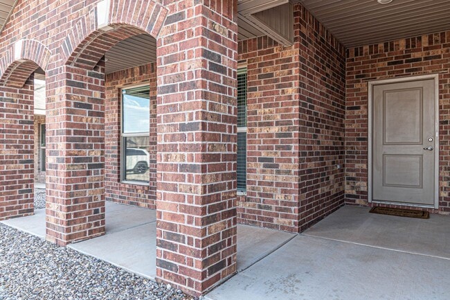Building Photo - 2512 Outlaw Ct