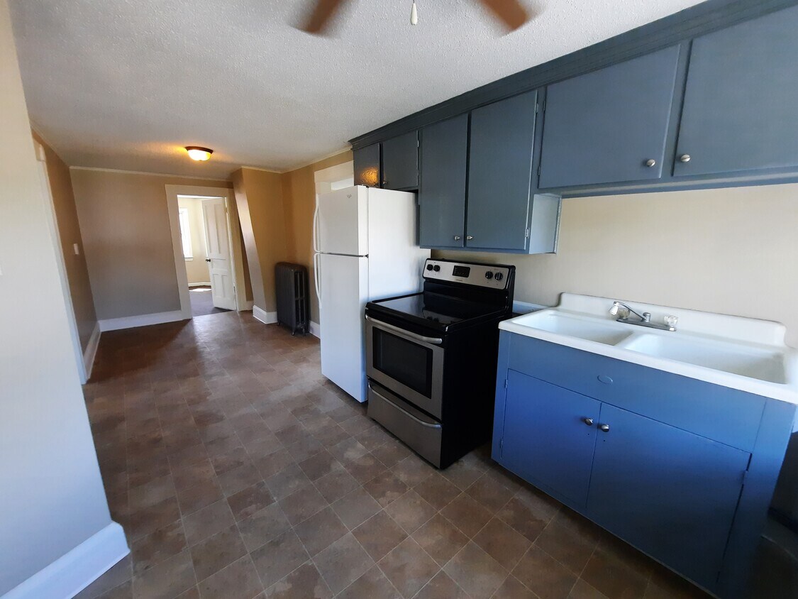 kitchen - 202 S Main St
