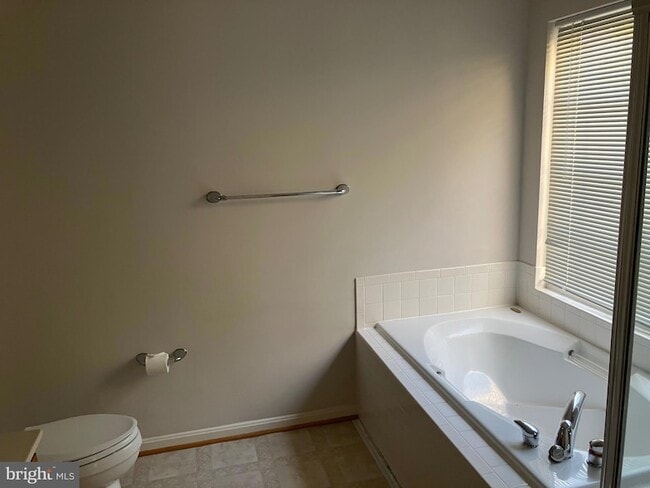 Building Photo - 6357 Cullen Pl