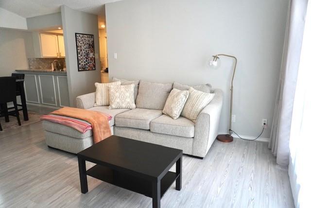 Foto del edificio - 3101 Townbluff Dr