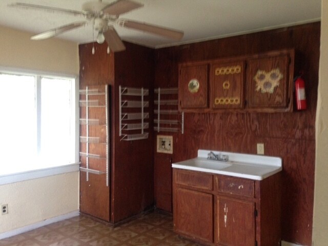 Foto del edificio - 6205 Rufus Dr