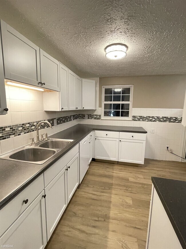 Foto del edificio - 4 br, 2.5 bath House - 6630 Cordova Drive