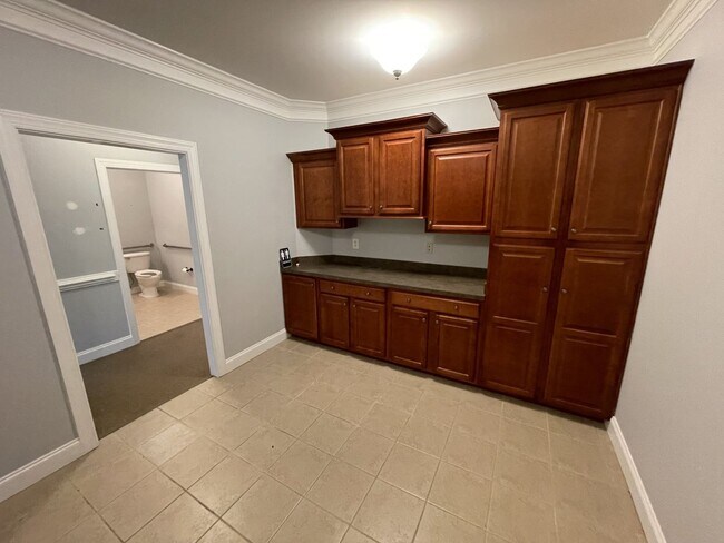 Building Photo - 4 room office suite