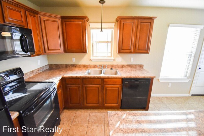 Building Photo - 3 br, 2 bath House - 851 Bonnie Scotland