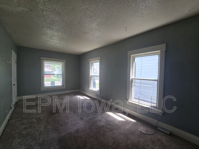 Foto del edificio - 408 Locust St