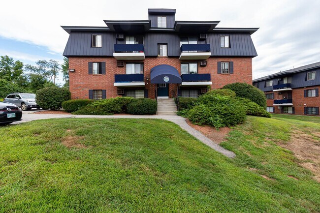 Foto del edificio - 64 Dunbarton Rd