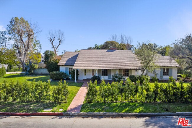 Foto del edificio - 109 Homewood Rd