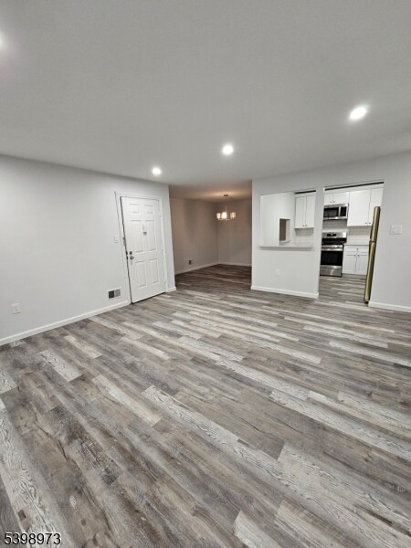 Building Photo - 42 Crabapple Ln