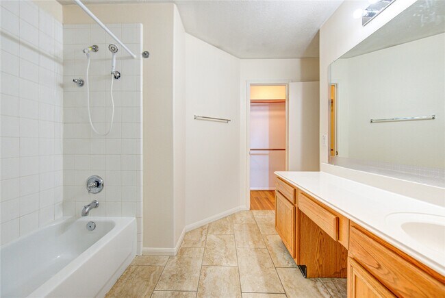 Foto del edificio - 21603 Juniper Meadows Dr