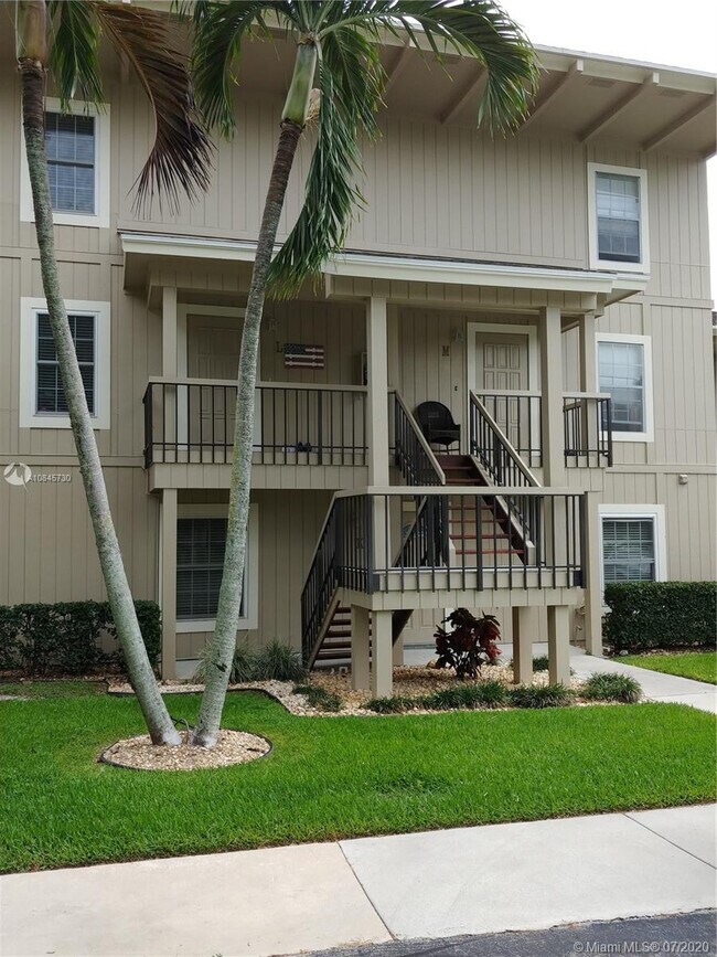 Building Photo - 18439 SE Wood Haven Ln