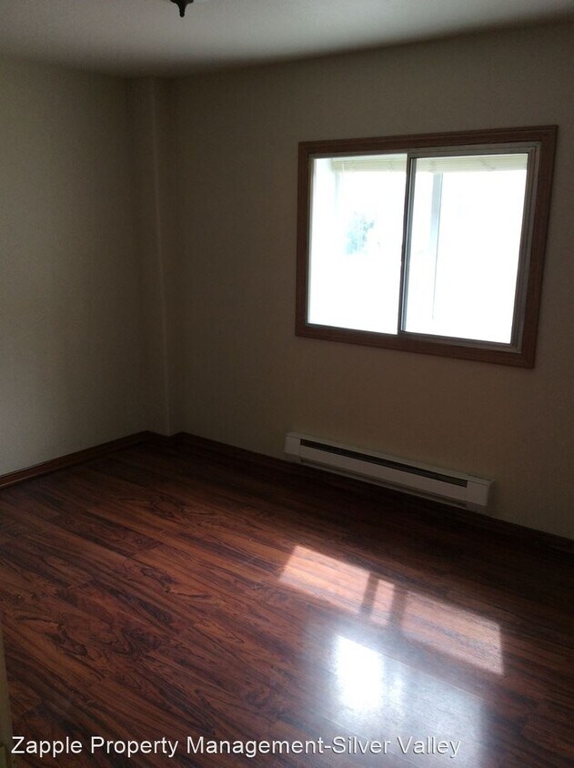 Building Photo - 1 br, 1 bath Apartment - 206 Earle 206 Ear...