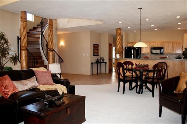 Building Photo - 12609 Sandia Ridge Pl NE