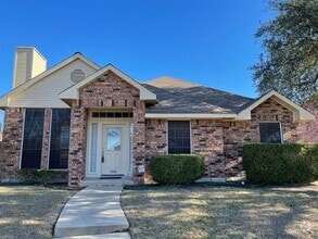 Building Photo - 7800 Kings Ridge Rd