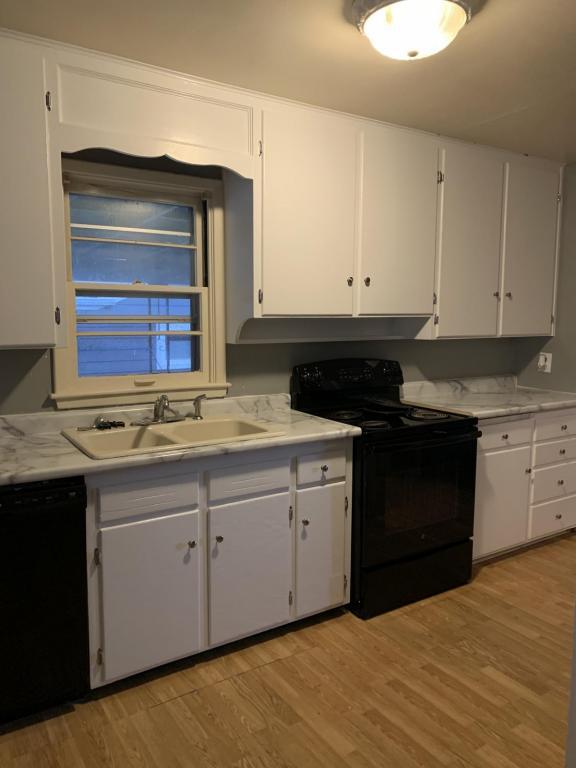 Foto del edificio - 2943 W B St