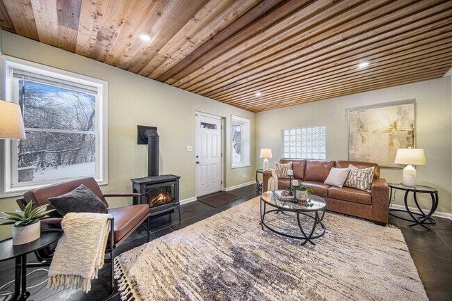 Foto del edificio - 5990 Plymouth Rd