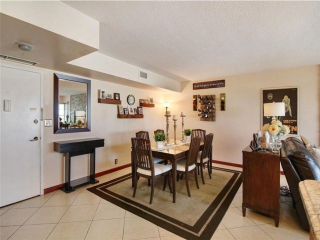 Foto del edificio - 2500 NE 48th Ln