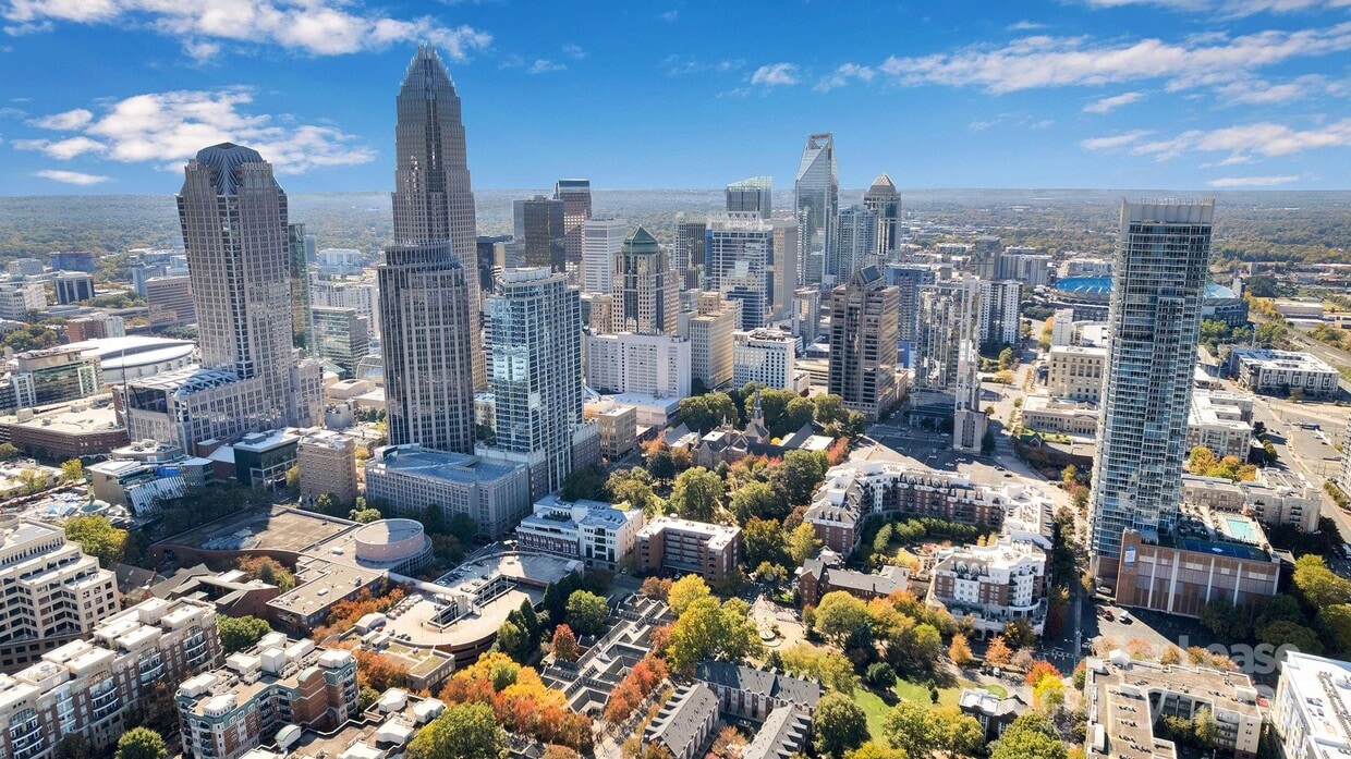 Foto principal - 224 N Poplar St