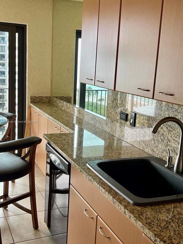 Primary Photo - 1201 S Ocean Dr