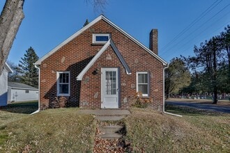 Building Photo - 1417 Prospect Ave