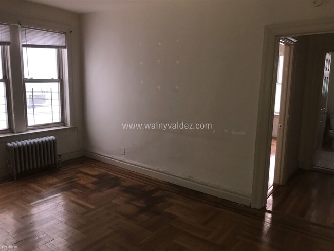 Foto del edificio - 1001 Walton Ave