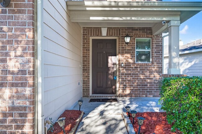 Foto del edificio - 18110 Rexine Ln