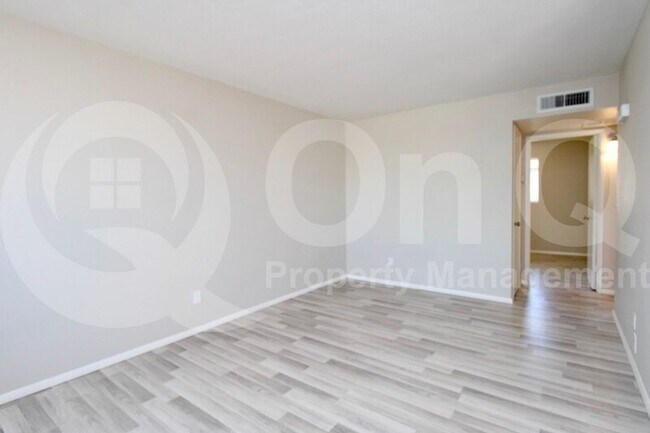 Foto del edificio - 960 S Mara Dr