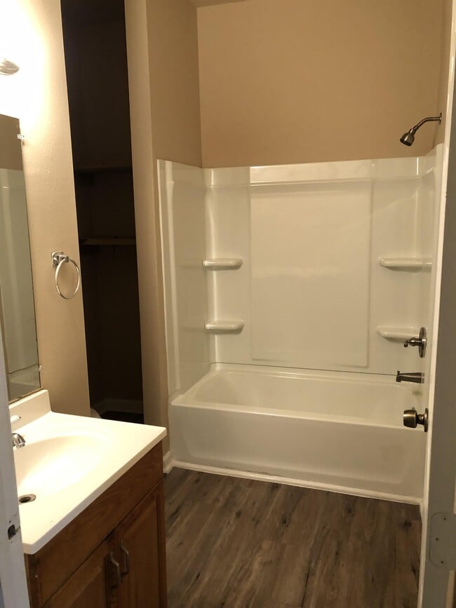 Building Photo - 1223 S Clark St