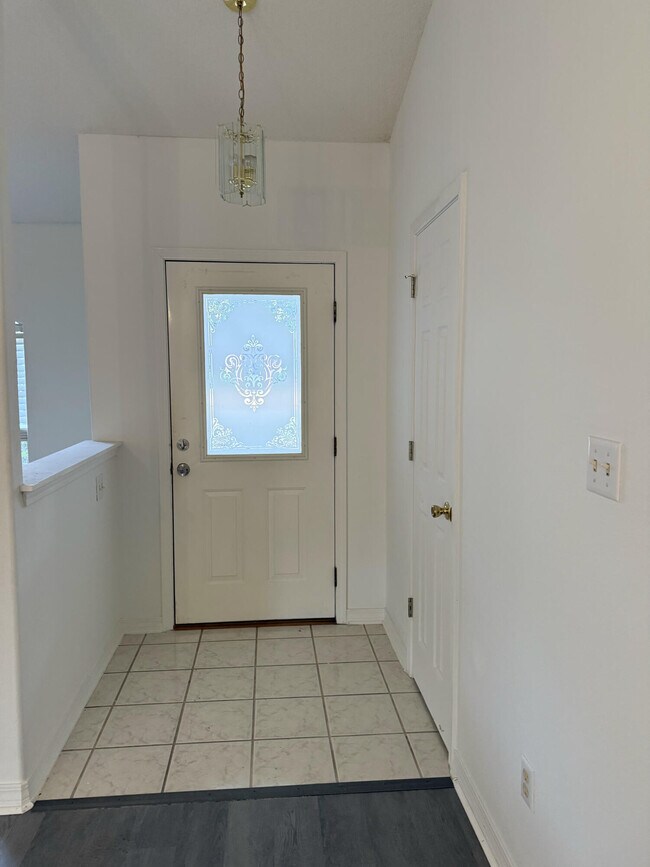 Foto del edificio - 2678 Hidden Estates Cir