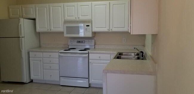 Building Photo - 2500 Friedland Pl