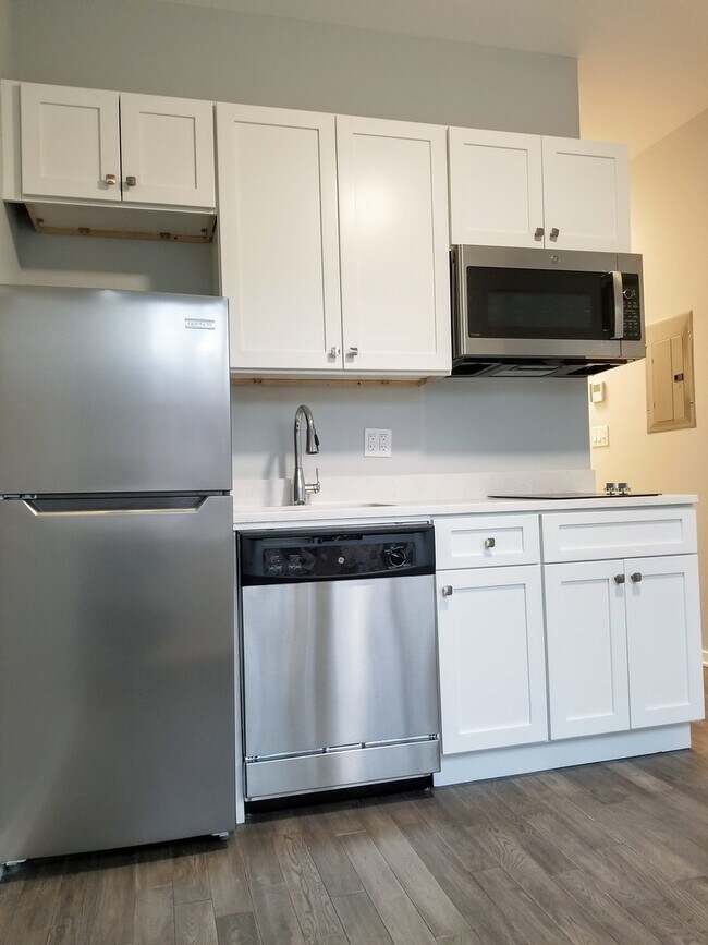 Foto del edificio - 5240 N Winthrop Ave