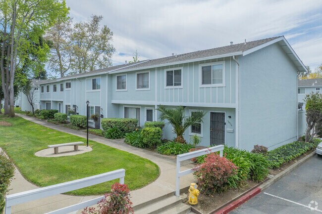 Exterior alternativo - 38517 Cherry Ln