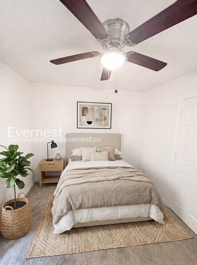 Foto del edificio - 240 Cottonpatch Rd