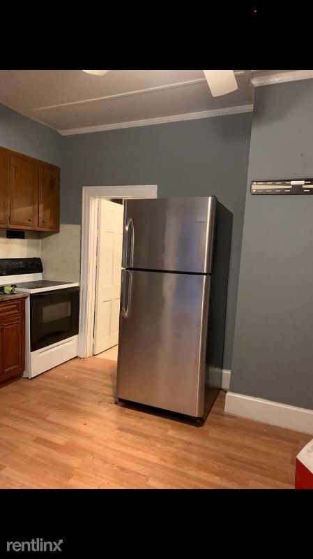 Foto del edificio - 3 br, 1 bath House - 9 grant street