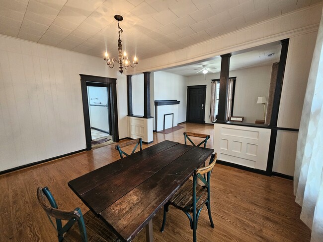 Photo - 1909 Bennett Ave House