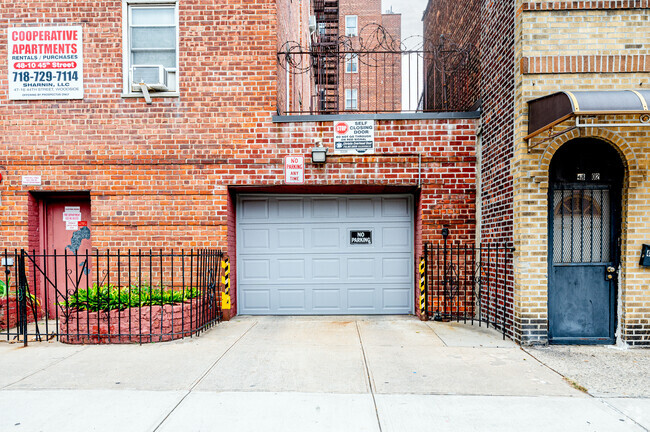 Foto del edificio - 48-10 45th St