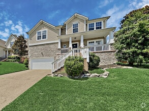Building Photo - 1813 Baslia Ln