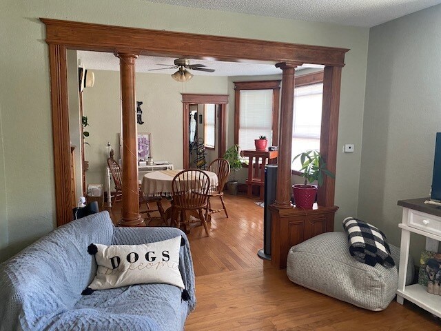 Foto del edificio - 77 Lombard Ave