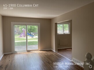 Building Photo - 1900-1900 Columbia Ct