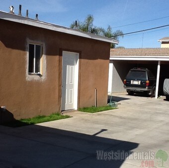 Foto principal - 3613 W 108th St